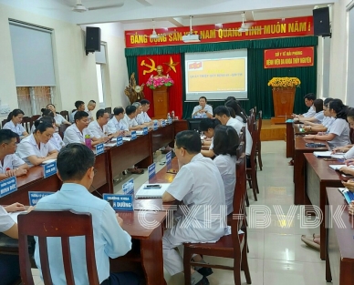 Bệnh viện Đa khoa huyện Thủy nguyên hưởng ứng Ngày Pháp luật Việt Nam